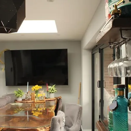 Unique Pet Friendly Luxury Retreat With Hot Tub Villa Horsham St Faith Exterior photo