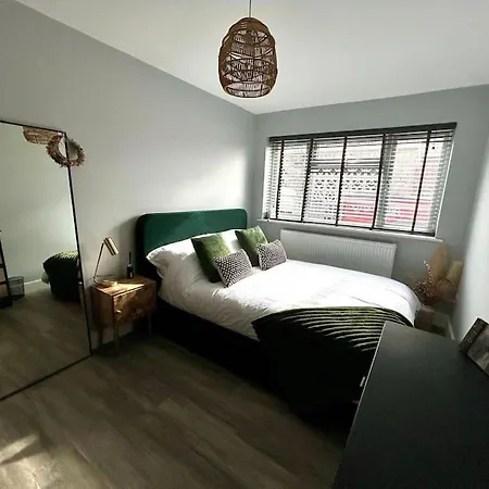 Unique Pet Friendly Luxury Retreat With Hot Tub Villa Horsham St Faith Exterior photo