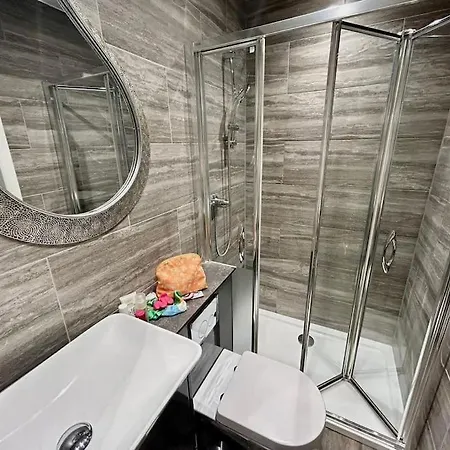 Unique Pet Friendly Luxury Retreat With Hot Tub Villa Horsham St Faith Exterior photo
