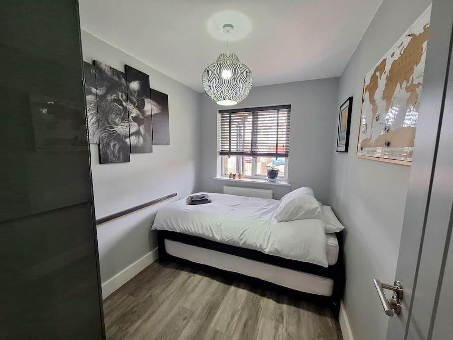 Unique Pet Friendly Luxury Retreat With Hot Tub * Horsham St Faith