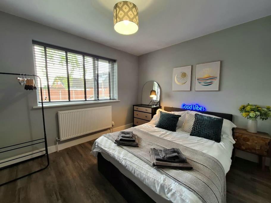 Holiday home Unique Pet Friendly Luxury Retreat With Hot Tub