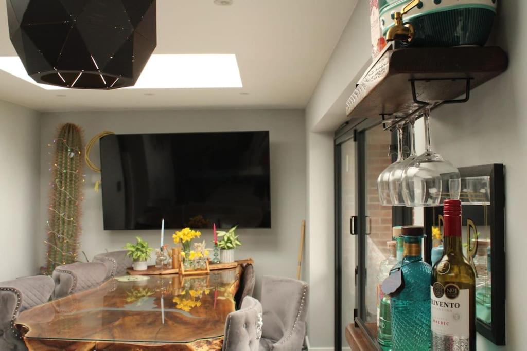 Unique Pet Friendly Luxury Retreat With Hot Tub Horsham St Faith