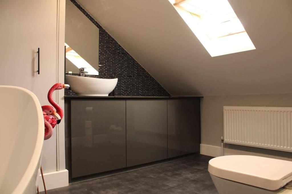 Unique Pet Friendly Luxury Retreat With Hot Tub Holiday home Horsham St Faith